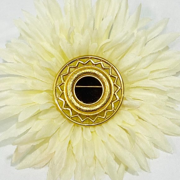Monet Sun Brooch Goldtone - Picture 1 of 4